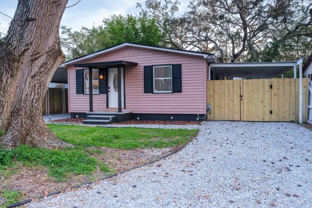 House Near Tampa Zoo And Busch Gardens, Free High Speed Wifi Villa Eksteriør bilde