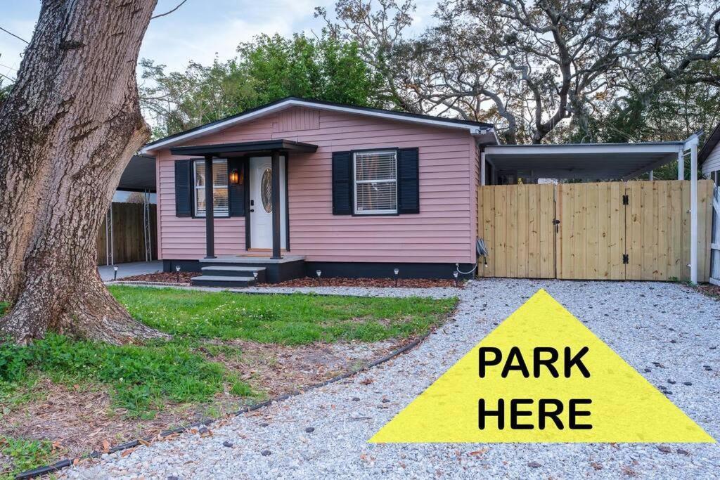 House Near Tampa Zoo And Busch Gardens, Free High Speed Wifi Villa Eksteriør bilde